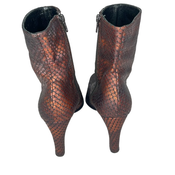 Sacha London Women’s Leather Metallic Copper Reptile Textured Ankle Boots 7B - Picture 2 of 16
